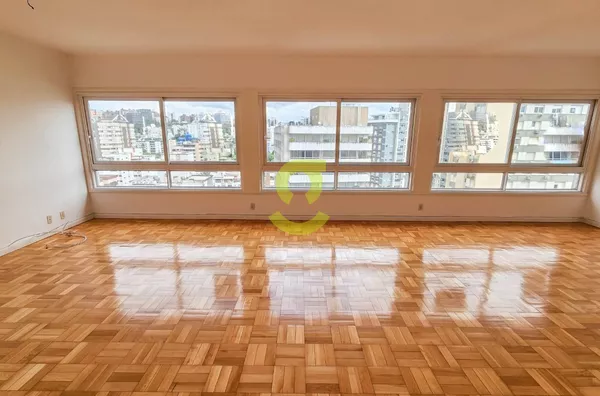 Ótimo apto reformado, andar alto,  lavabo, semi mobiliado, 167m, 3 dorm, suite, depend e vaga coberta!