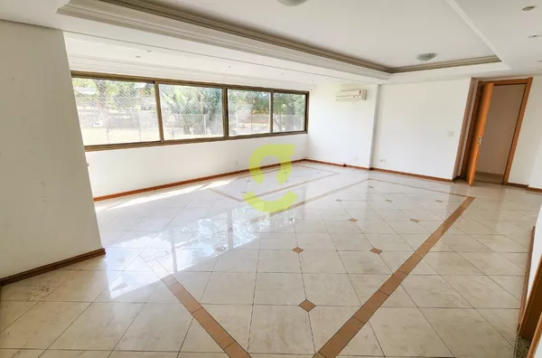 Ótimo apto, semi mobiliado, 120m privativos, 2 vagas cobertas, infra completa de lazer!