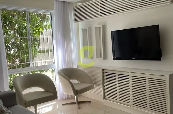 Ótimo apartamento mobiliado, 71m priv, churrasqueira, 2 dorm, suíte e 2 vagas individuais e cobertas!