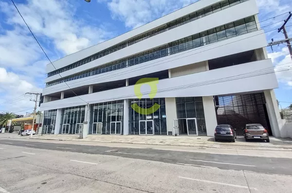 Sala terraço, 890m², 2 banheiros, 88 vagas rotativas