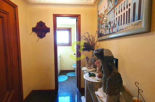 Apartamento mobiliado, 270m², 3 dorm, 2 suites, 4 banh, 3 vagas.