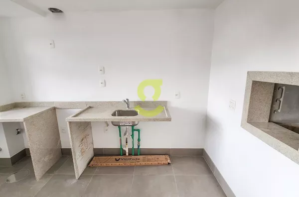 Ótimo apto semi mobiliado, churrasqueira, ultimo andar, 2 dorm, suite, vaga e infra!