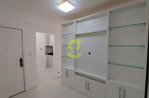 Loft para venda e aluguel,  semi mobiiado, móveis sob medida,Santo Antônio, Porto Alegre