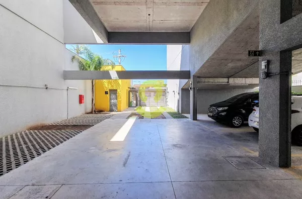 Loja comercial de 180m em Avenida de alto fluxo !