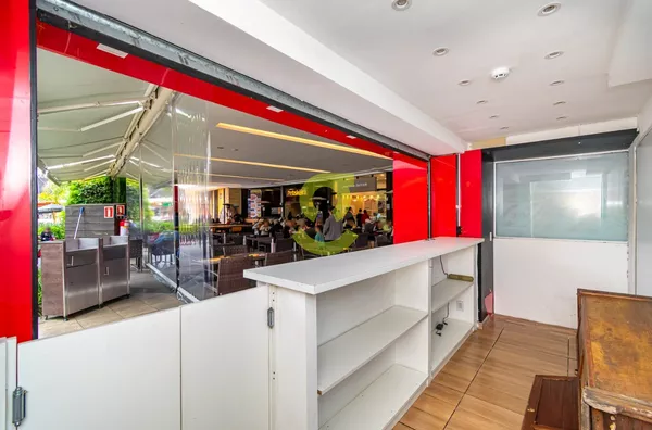 Loja para aluguel em shopping na Zona Sul, 67,² Porto Alegre