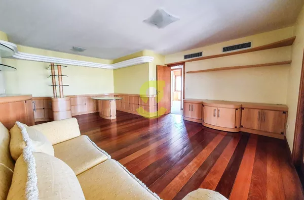 Excelente apto semi mobiliado, andar alto, 169m privativos, sacada, churrasqueira, depend emp, 2 vagas e infra!