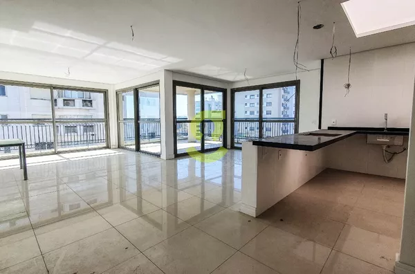 Ótima cobertura, nova, 176m, 3 suites, 3 vagas, sacada e infra!