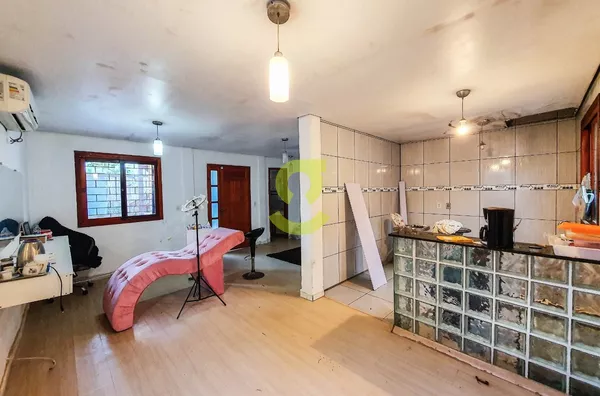 Casa duplex, 120m, 3 dorm, 2 banheiros, 1 vaga.