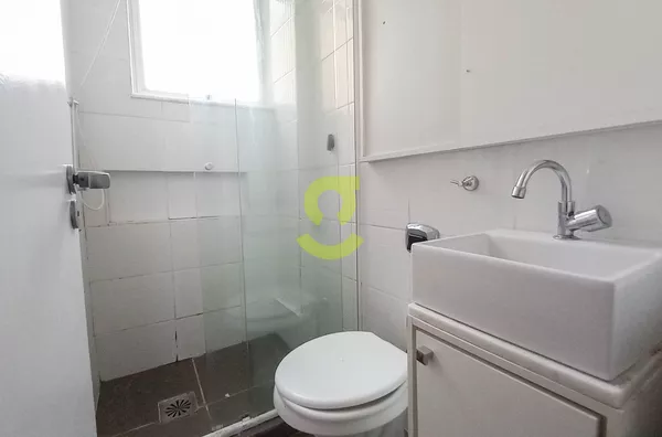 Apto reformado, 45m priv, 1 dorm e 1 vaga!