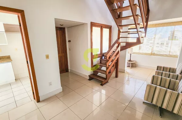 Cobertura semi mobiliada, 166m priv, sacada, churrasqueira, lareira, terraço, 2 dorm, suite e 2 vagas individuais!