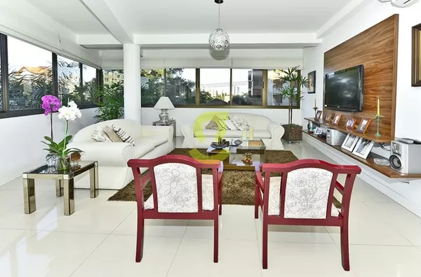 Ótimo apto MOBILIADO, 123m priv, churrasqueira, 3 dorm, suite e 2 vagas!