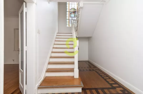 Casa comercial para aluguel, 250m², Moinhos De Vento, Porto Alegre