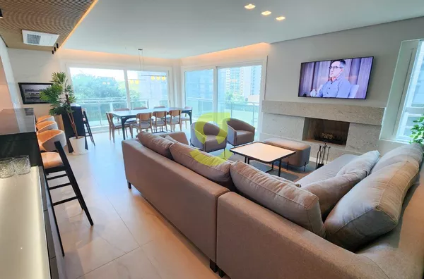 Ótimo apto NOVO, 190m priv, lareira, sacada, 3 suítes, 4 vagas, deposito e infra!