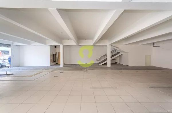 Loja para aluguel, 825m²,  Azenha, Porto Alegre