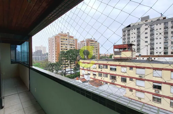 Cobertura Duplex com 283m², 3 dorm, suíte, 4 banhei, churrasqueira, lareira, terraço. Bela Vista.