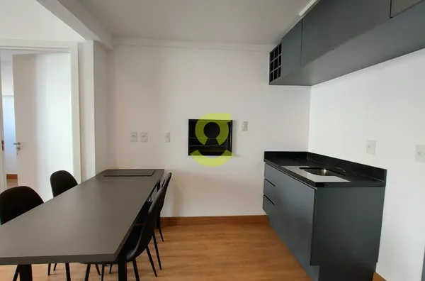 Apartamento de 49m², 1 dormitório suíte, semi mobiliado, churrasqueira, sacada, infra. Auxiliadora Porto Alegre