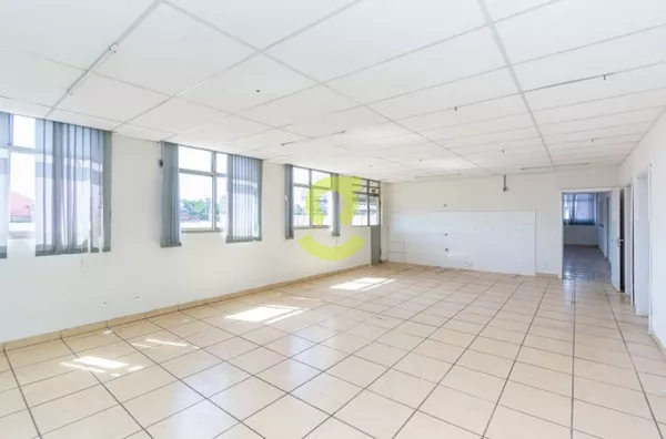 Prédio comercial para aluguel, 612m²,  Navegantes, Porto Alegre