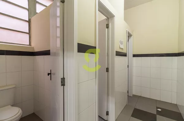 Ampla sala comercial, 1.073,49m² priv,