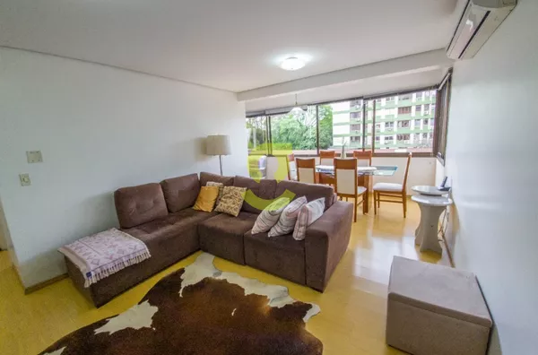 Apto semi mobiliado, living c/ ar condicionado, churrasqueira, 3 dorm, suite 1 vaga!