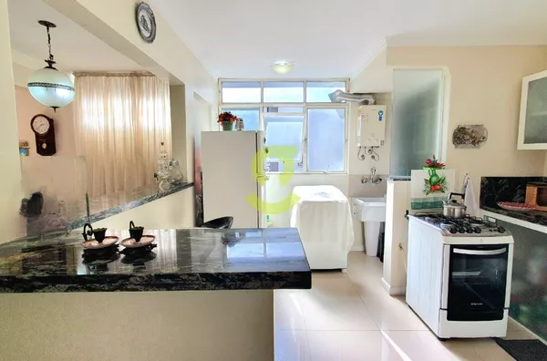 Apartamento todo reformado, 2 dormitórios, 2 banheiros, Infra, Boa Vista.