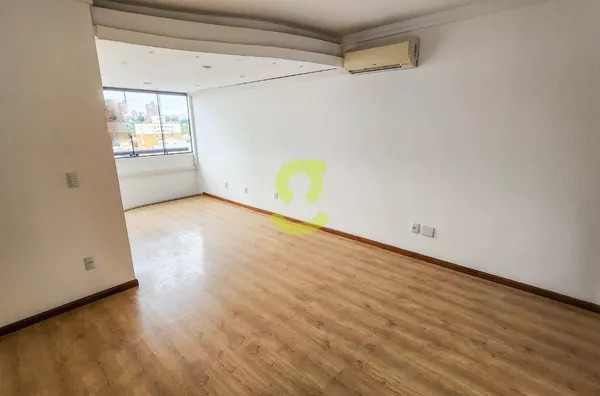 Ótimo apto andar alto, semi mobiliado, 81m priv, 3 dorm, 1vaga!