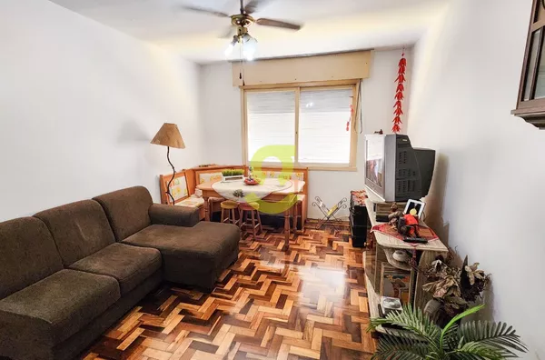 Ótimo apto térreo, todo reformado, 74m priv, 2 dorm e vaga escriturada ao lado do Germânia e Iguatemi!