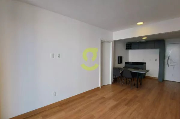 Apartamento de 49m², 1 dormitório suíte, semi mobiliado, churrasqueira, sacada, infra. Auxiliadora Porto Alegre