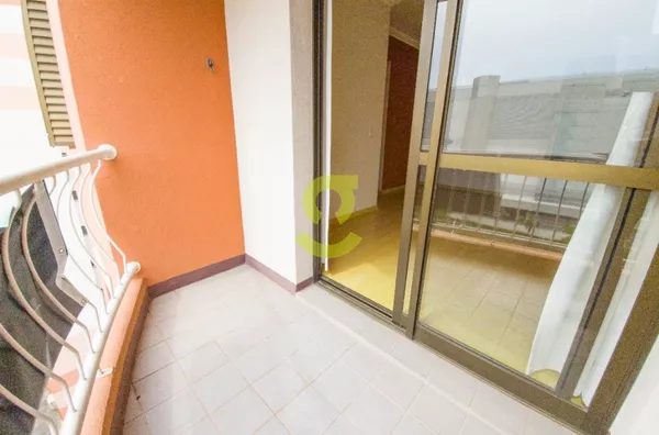 Apto reformado, andar alto, sacada,2 dorm, vaga e infra!