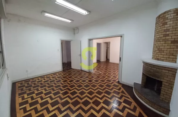 Casa comercial para aluguel,  441m², 10 ambientes, 2 banheiros, 10 vagas, Moinhos De Vento, Porto Alegre