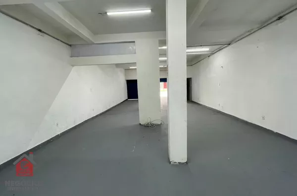 Salão comercial  Av.Itavuvu-Vila Carol- Sorocaba