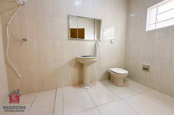 Casa comercial av.Itavuvu,frente buguer king,  Jardim Maria Antonia Prado, Sorocaba - Foto 12