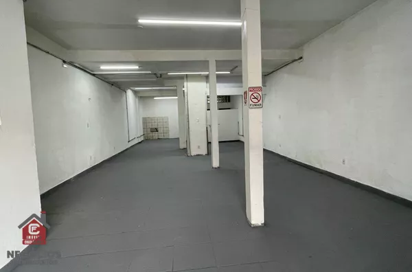 Salão comercial  Av.Itavuvu-Vila Carol- Sorocaba