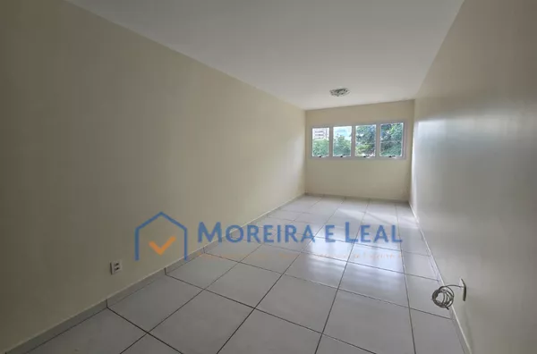 Apartamento com suite e dois quartos, Centro, Campo Grande