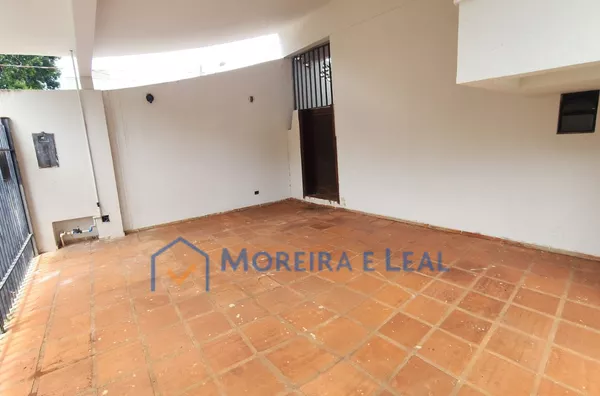 Sobrado de Esquina no Jardim dos Estados 