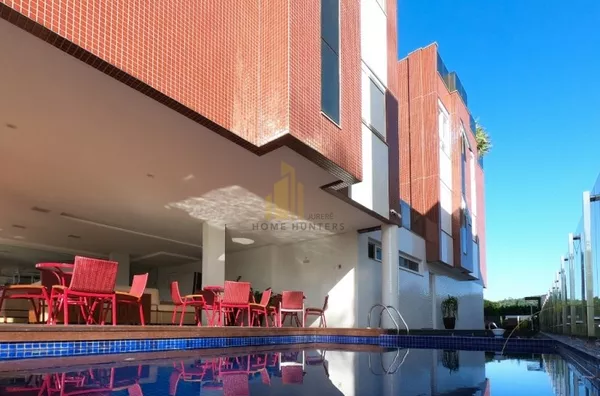 Apartamento 4 suites, 900 metros do mar.