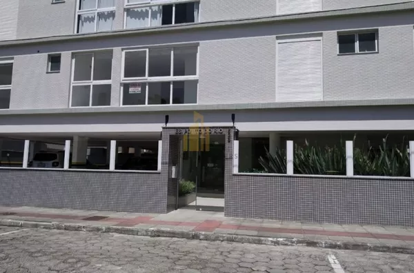 Lindo, 3 dorm,sendo uma 1 suítes frente mar