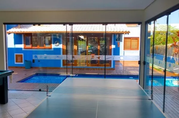 Excelente casa para venda e temporada em Jurere internacional