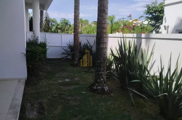 Casa para venda, 5 suítes a 600 metros do mar.