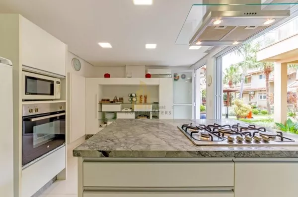 Excelente casa em Jurerê Internacional 