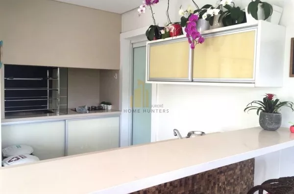 Excelente casa, com 5 suítes 