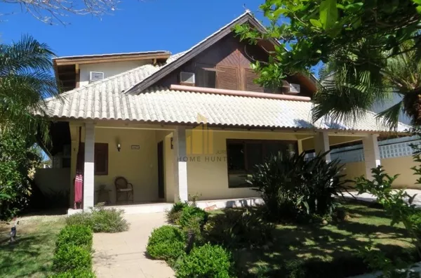 Excelente Casa para Temporada, acomodação para 13 pessoas.