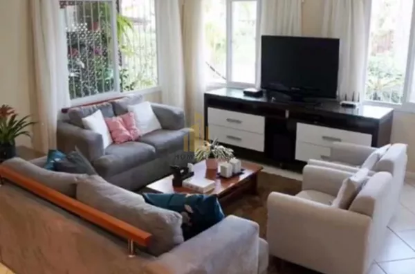 Excelente Casa para Temporada, acomodação para 11 pessoas.