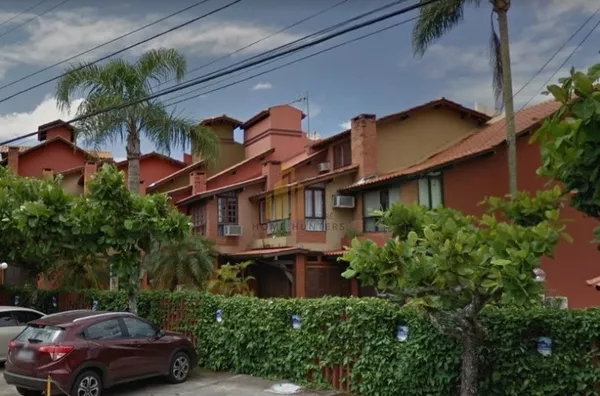 Apartamento em Jurerê a 100 metros da praia