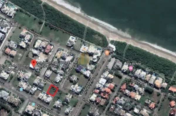 Lindo terreno 600m² a 100 metros do mar