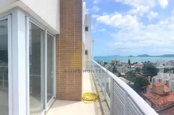 Excelente cobertura em Canajure com jacuzzi.