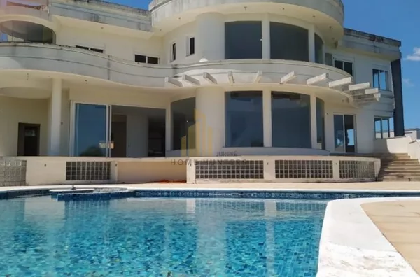 Linda mansão com 1.600 m², com  vista mar