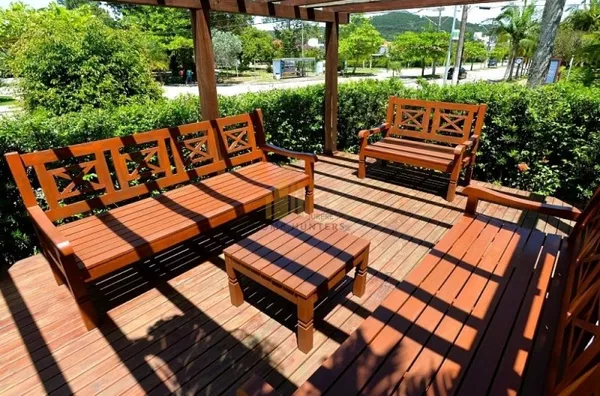 Temporada, casa com 4 suítes.