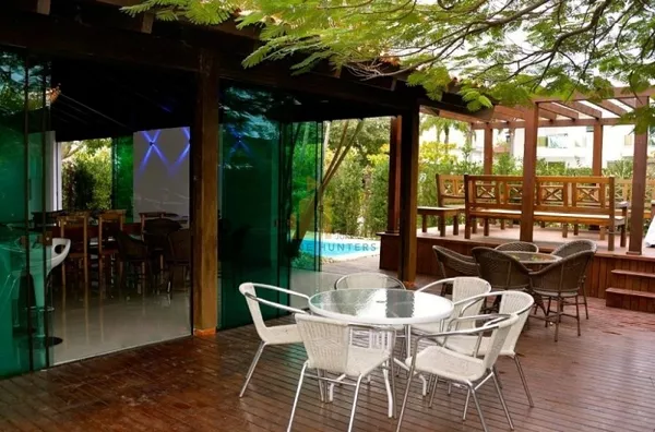 Temporada, casa com 4 suítes.