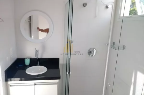 EXCELENTE APARTAMENTO EM JURERÊ LOCAÇÃO ANUAL