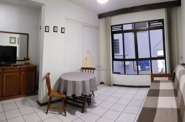 Excelente apartamento em Jurerê.